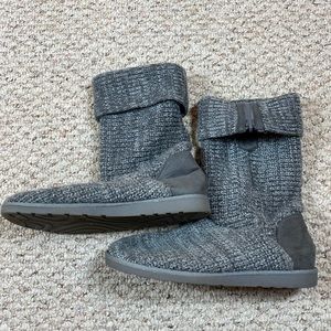 Womens size 10 gray knit boots